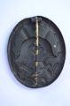 Black Wound Badge marked L/11 maker Wilhelm Deumer, Lüdenscheid.