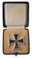 IRON CROSS FIRST CLASS 1939 UNMARKED, NONMAGNETIC IN CASE MAKER BY C.E. JUNCKER, BERLIN.
