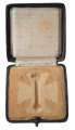 IRON CROSS FIRST CLASS 1939 UNMARKED, NONMAGNETIC IN CASE MAKER BY C.E. JUNCKER, BERLIN.