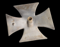 IRON CROSS FIRST CLASS SCREW BACK 1939 MARKED L/12, IN CASE LDO MAKER BY C.E. JUNCKER, BERLIN.
