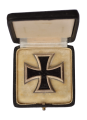 IRON CROSS FIRST CLASS 1939 MARKED 20 IN CARTON AND CASE BY C. F. ZIMMERMANN.
