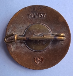 NSDAP party badge – RZM M1/137 Richard Simm & Söhne, Gablonz