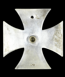 IRON CROSS FIRST CLASS SCREW BACK 1939 MARKED L/12, IN CASE LDO MAKER BY C.E. JUNCKER, BERLIN.