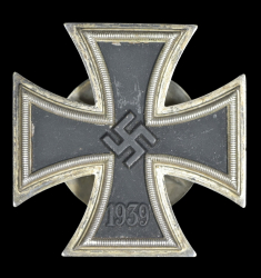 Iron Cross First Class 1939 screw back marked L/52 maker C. F. Zimmermann, Pforzheim Main.