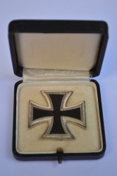 IRON CROSS FIRST CLASS 1939 UNMARKED 100, NONMAGNETIC BY RUDOLF WÄCHTLER & LANGE, MITTWEIDA.
