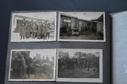 Album photos WW2 containing 80 pictures.