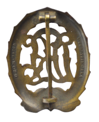 A BRONZE GRADE DRL SPORT BADGE - THIRD MODEL BY WERNESTEIN JENA