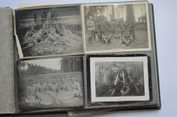 A SECOND WORLD WAR GERMAN PHOTO ALBUM.