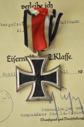 Set Awards after Obergefreiten Stefanus Hartman - Pnazerdivision.