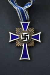 MOTHER'S CROSS BRONZE GRADE WITH MINIATURE