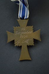 MOTHER'S CROSS BRONZE GRADE WITH MINIATURE