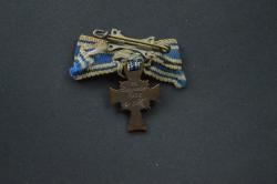 MOTHER'S CROSS BRONZE GRADE WITH MINIATURE