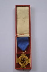 A Civil Service 40-Year Long Service Decoration, With Case