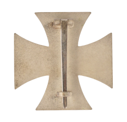 IRON CROSS FIRST CLASS 1939 MARKED 20 IN CARTON AND CASE BY C. F. ZIMMERMANN.