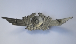 A Luftwaffe Nco’s Visor Cap Wreath And Cockade Insignia
