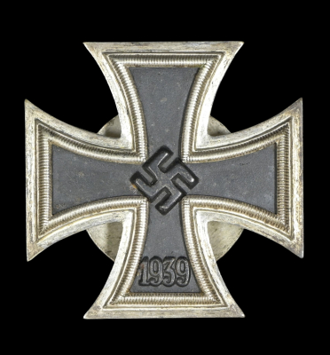 Iron Cross First Class 1939 screw back marked L/56 maker Funke & Brünninghaus.