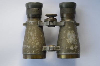 German Binoculars World War I OIGEE Berlin Fernglas 08 No. 460 with regimental stamps.