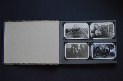 Album photos WW2 containing 80 pictures.