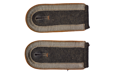 A Set Of Luftwaffe Communications Corps Unteroffizer Shoulder Boards