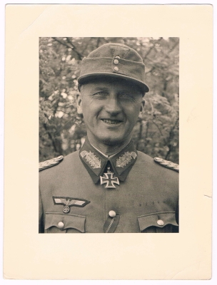 Orginal signed photo, General Wehrmacht Erich Schneider