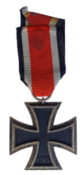 Iron Cross Second Class 1939 unmarked 6 maker Fritz Zimmermann, Stuttgart.