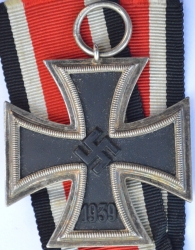 Iron Cross Second Class 1939 unmarked 55 of maker J. E. Hammer & Söhne, Geringswalde.