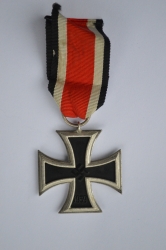 Iron Cross Second Class 1939 Schinkel Form magnetic unmarked by Wilhelm Deumer.